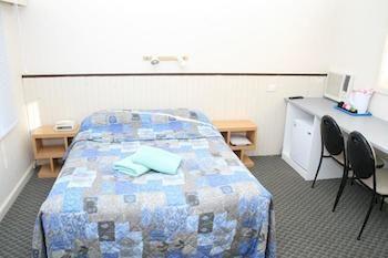 Blue Motel Mount Gambier