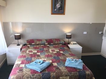Blue 3* Mount Gambier