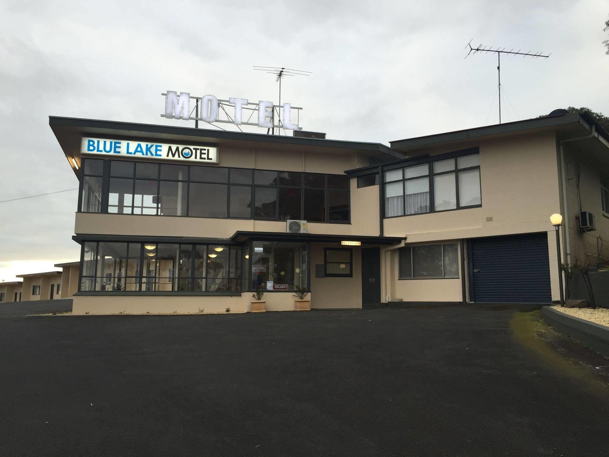 Blue 3* Mount Gambier