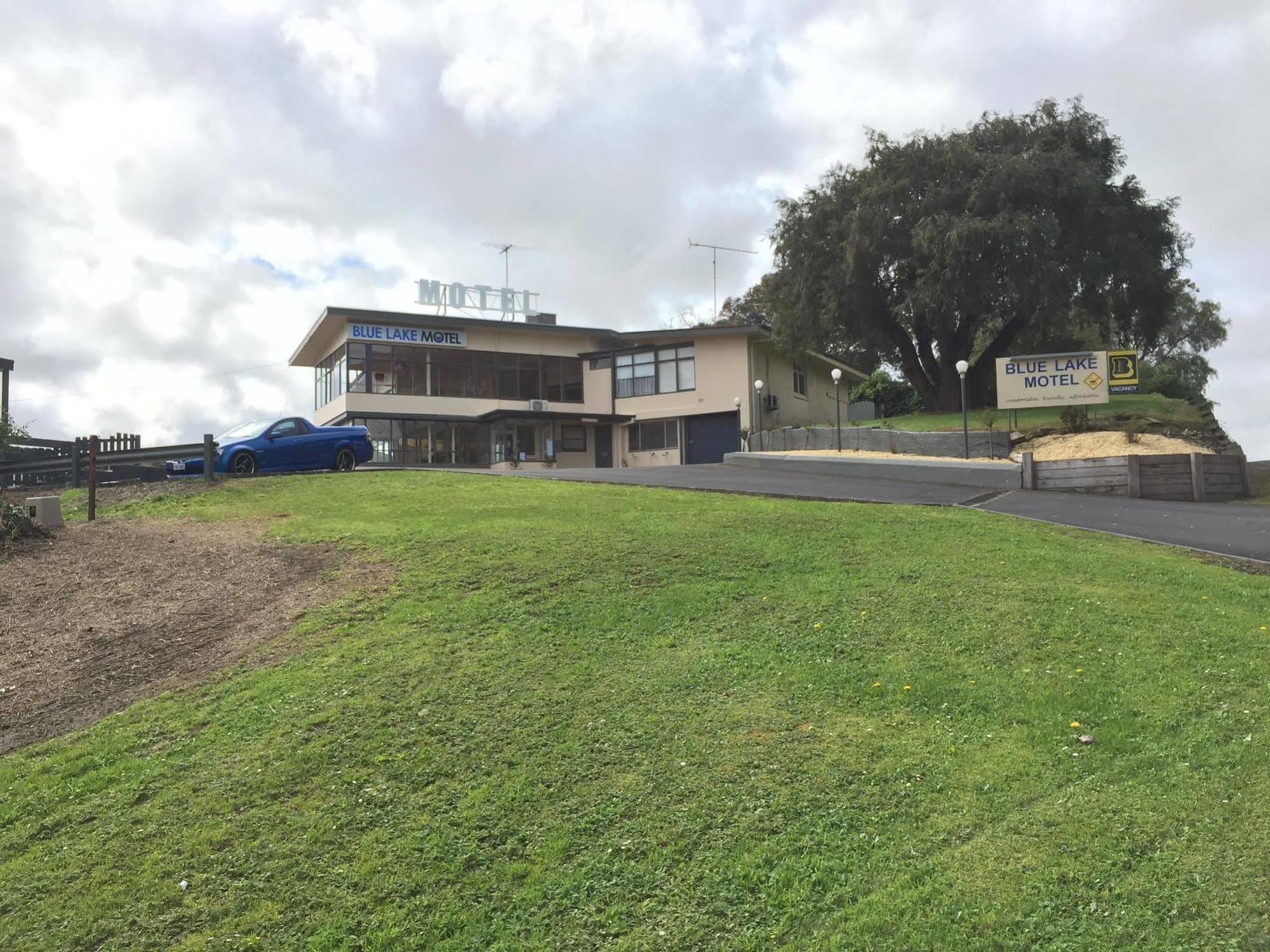 Blue 3* Mount Gambier